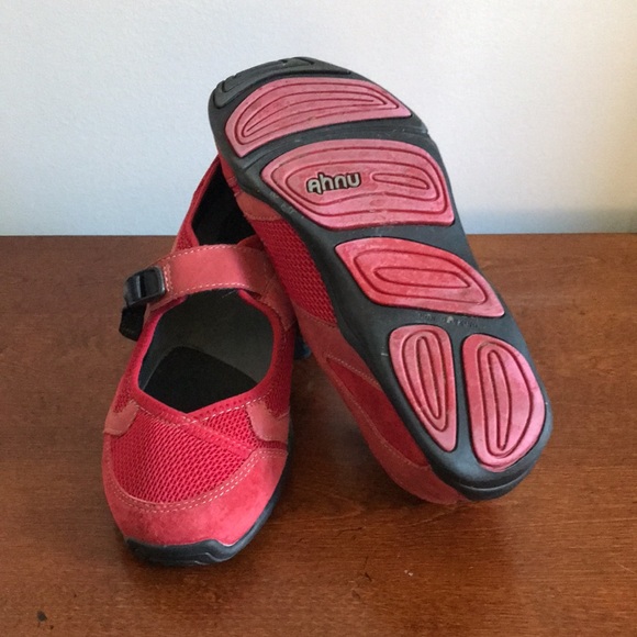 Ahnu Women’s Red Mary Jane Comfort Shoes Size 9 - Picture 2 of 6